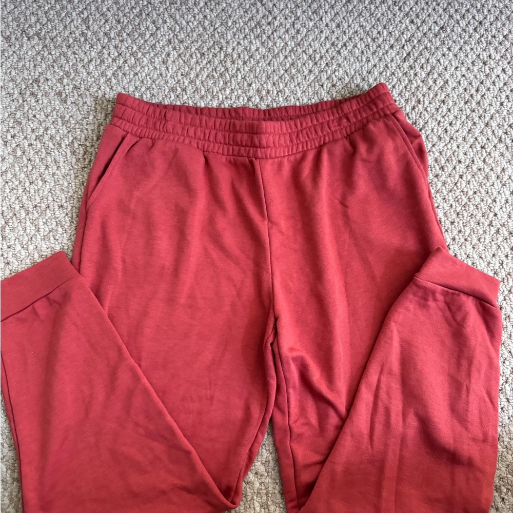 Secret Treasures Red Sweatpants Relaxed Fit